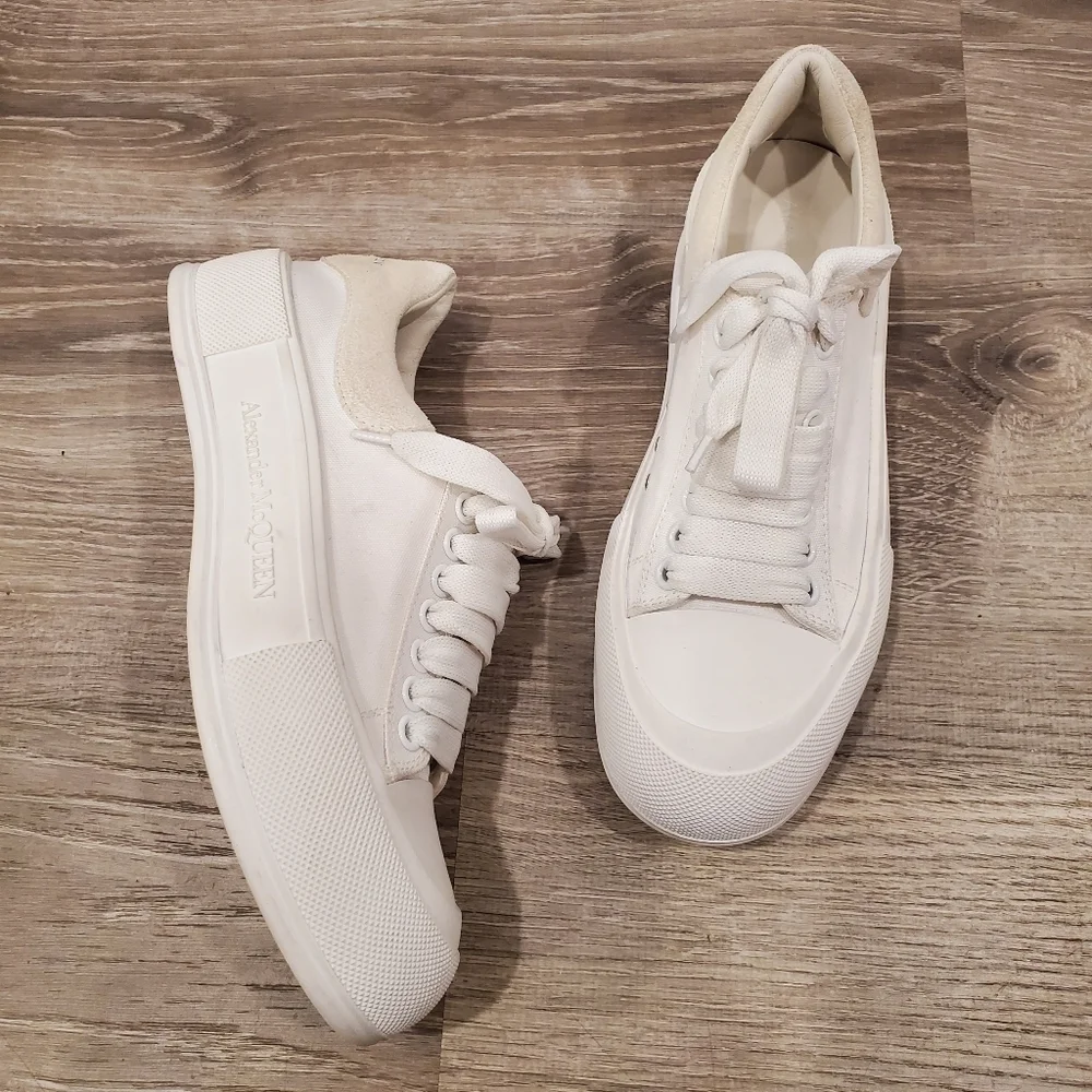 NEW Alexander McQueen Deck Plimsoll Lace-Up White Sneaker Size  EU 39